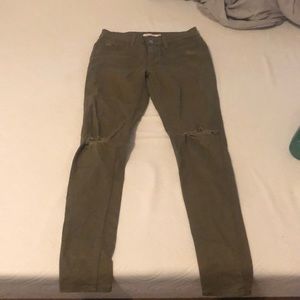 Levi Strauss Super Skinny Ripped Jeans Size 27